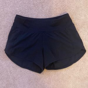 LULU speed up shorts